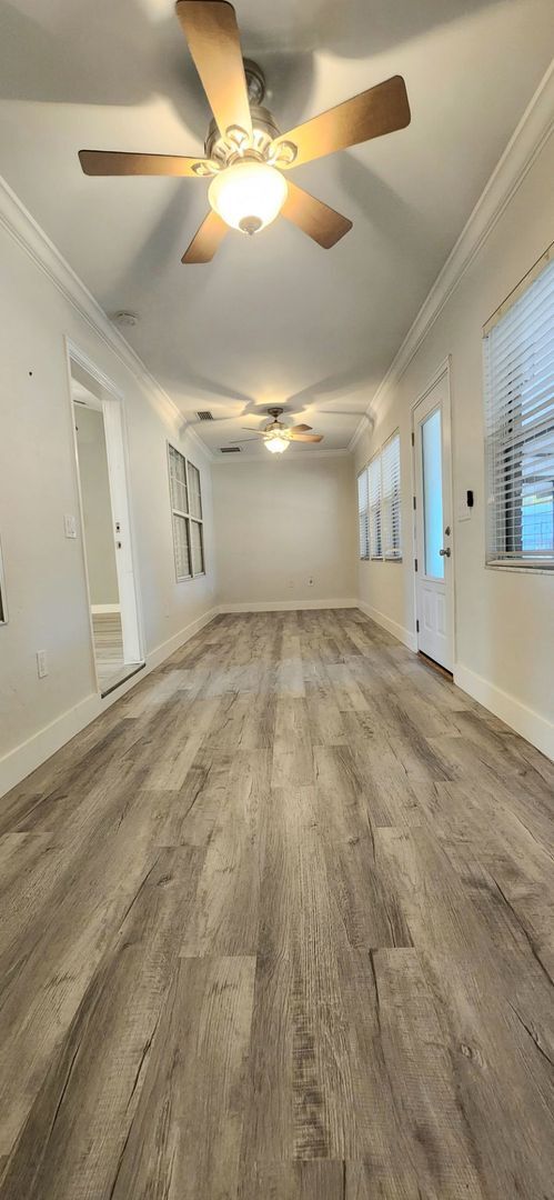 Building Photo - Beautifully updated 3-bedroom, 2.5-bath home in a picturesque country setting