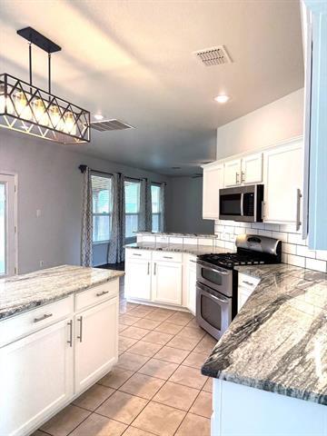 Building Photo - 3111 Hudson Dr