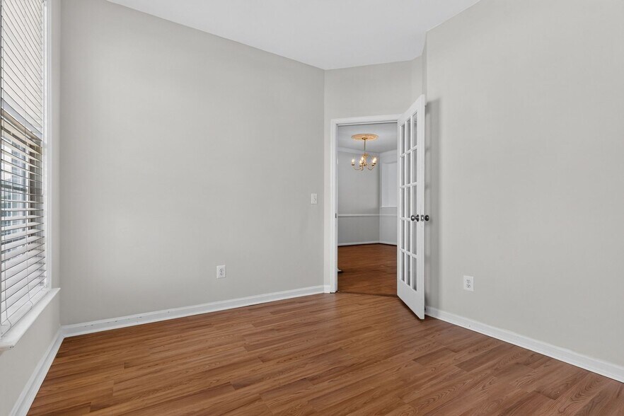 Building Photo - 2347 Battery Hill Cir