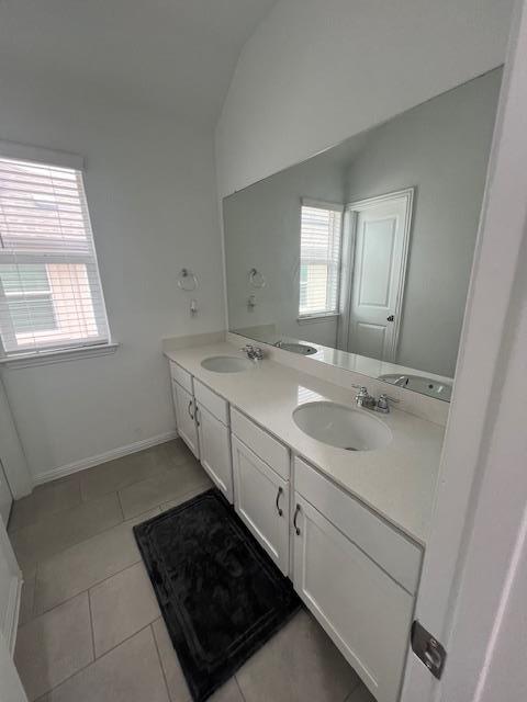 Building Photo - 120 Lenera Dr