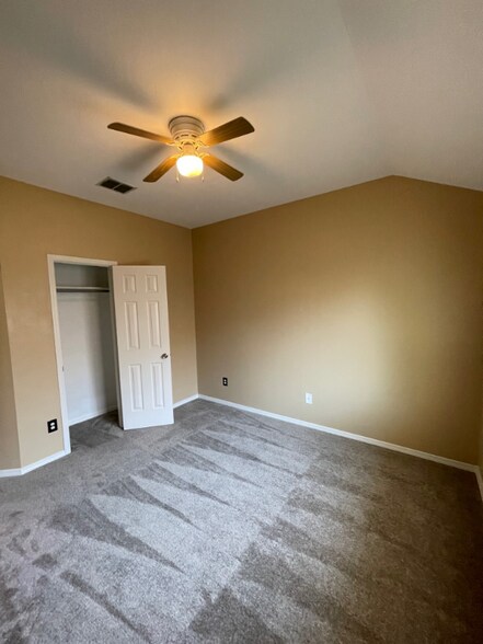 Building Photo - 8513 Autumn Creek Trail
