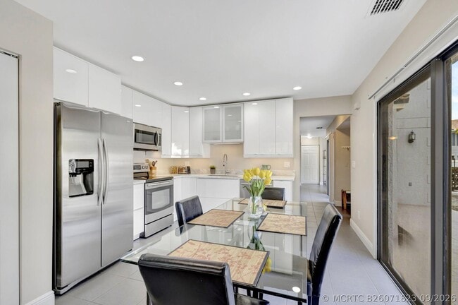 Building Photo - 363 Prestwick Cir