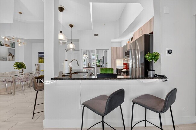 Building Photo - 600 S Dixie Hwy