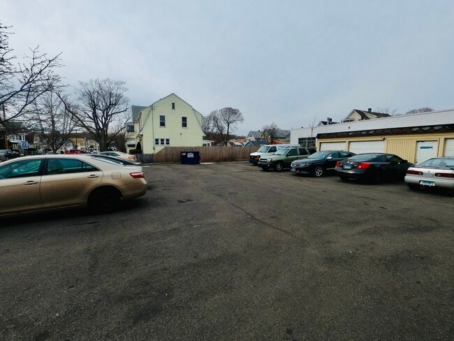 Building Photo - 174 Campbell Ave