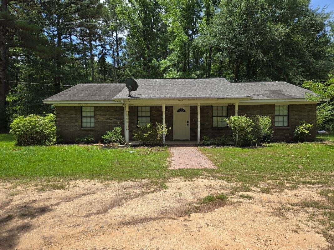Building Photo - 270 Rowell Rd W