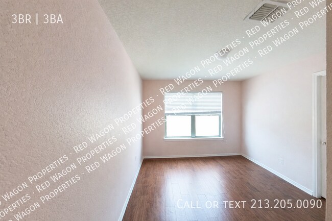 Building Photo - 6102 S Jolie Ct