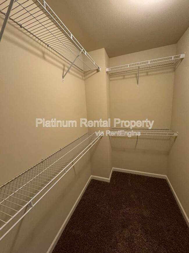 Building Photo - 3343 Blue Springs Walk