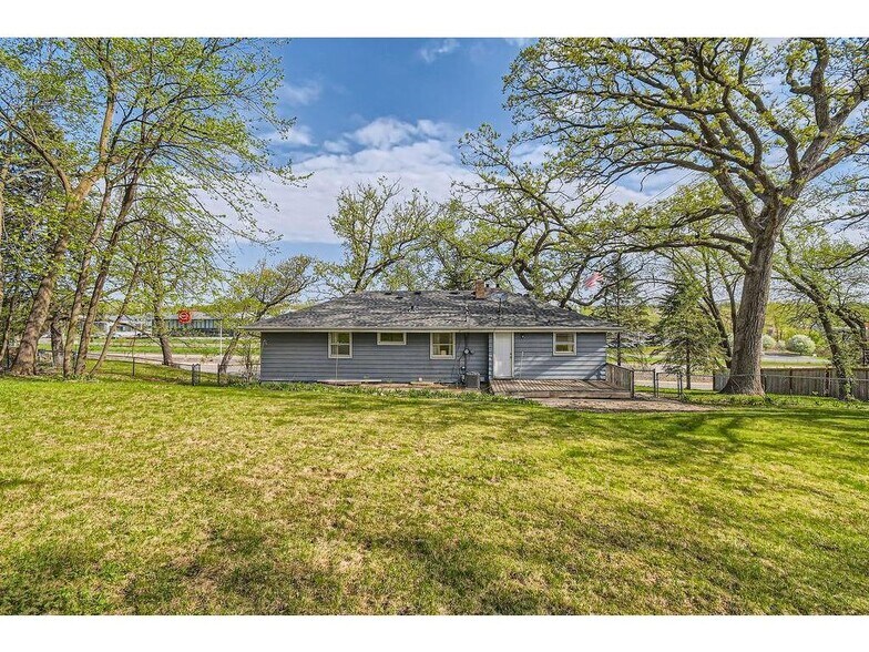 Building Photo - 1316 Holdridge Ter