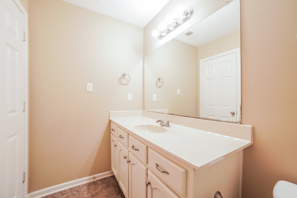 Building Photo - 6932 Wrenwood Dr