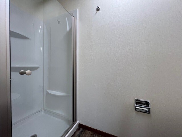 Building Photo - 3951 Fairway Hills Dr