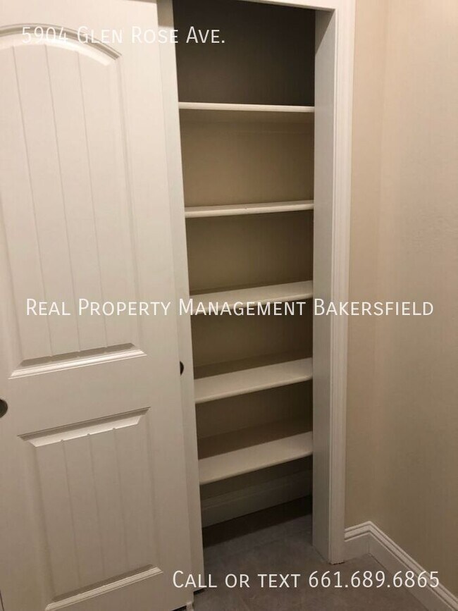 Building Photo - 5904 Glen Rose Ave