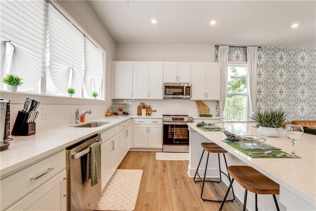 Building Photo - 1390 Cozy Cir SE