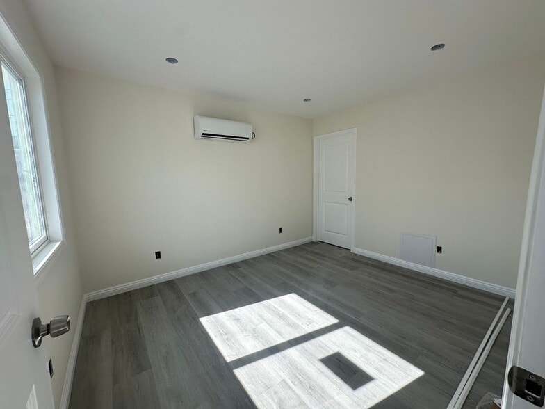 Building Photo - 8153 San Juan Ave