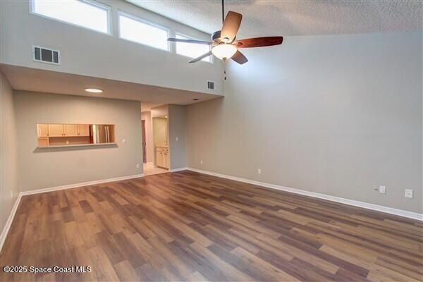 Building Photo - 433 Hawthorne Ct