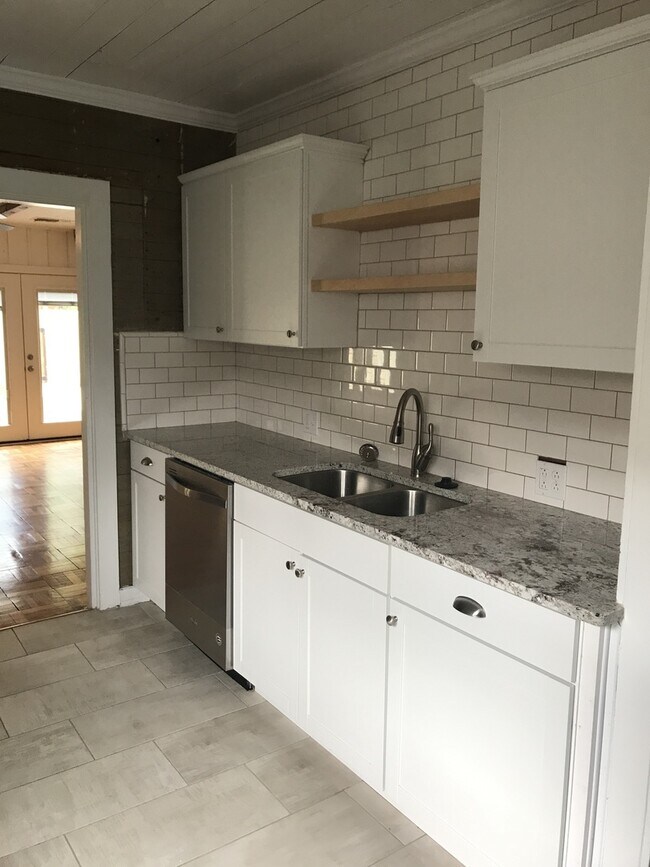 Building Photo - 2308 14th St