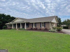 Building Photo - 119 Sawnee Dr