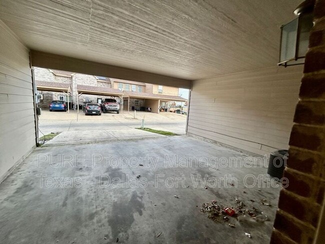 Building Photo - 2312 Calendar Ct