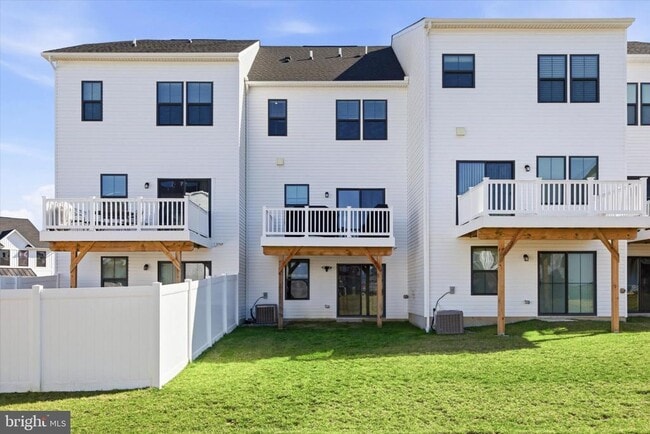 Building Photo - 17 Sage Wy