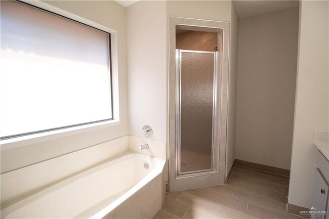 Building Photo - 24 Morning Ln