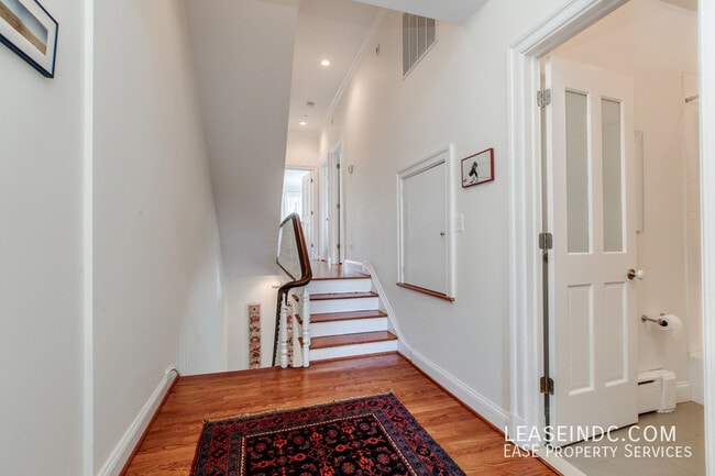 Building Photo - 1903 3rd St NW