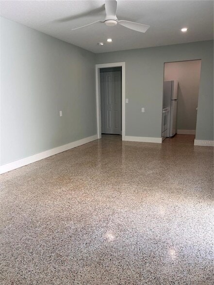 Building Photo - 40 82nd Ave
