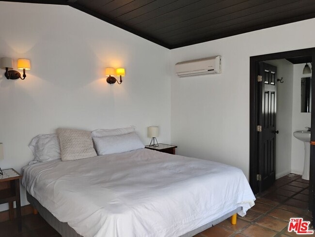 Building Photo - 8170 Gould Ave