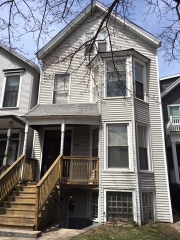 Building Photo - 1116 W Wellington Ave