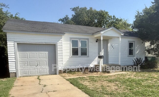 Building Photo - 741 NW 87th St