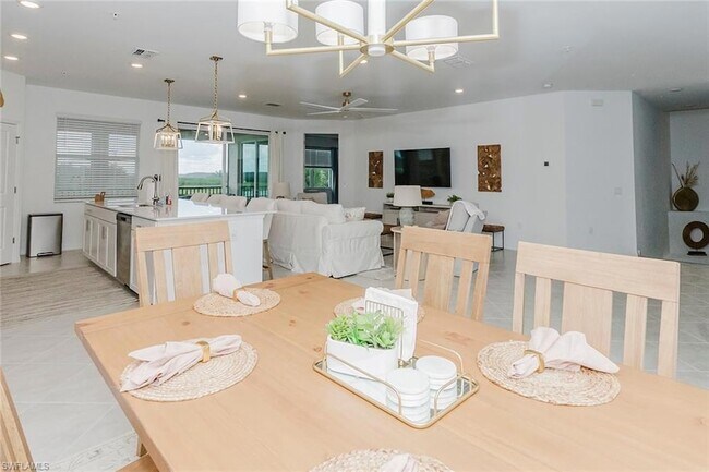 Building Photo - 6052 Ellerston Wy