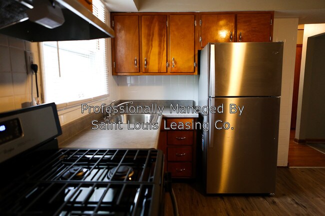 Building Photo - 320 S Lafayette St