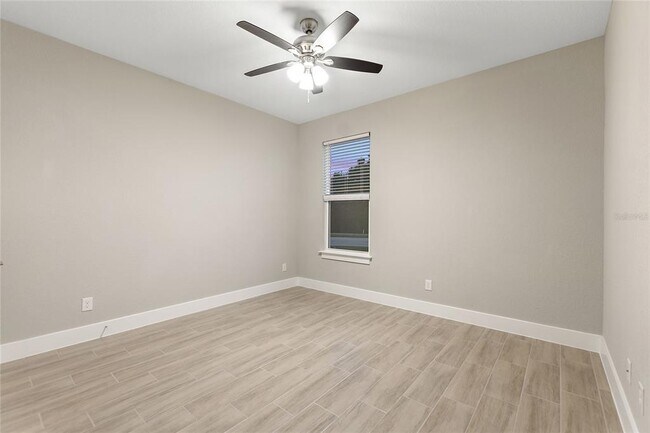 Building Photo - 330 Royal Palm Wy