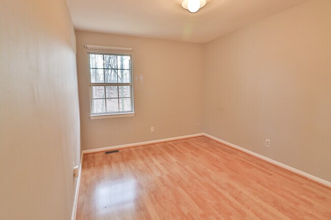Building Photo - 10488 Parthenon Ct