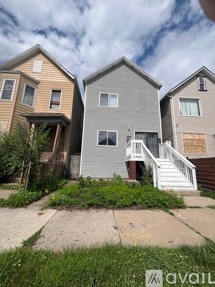Primary Photo - 4448 S Princeton Ave