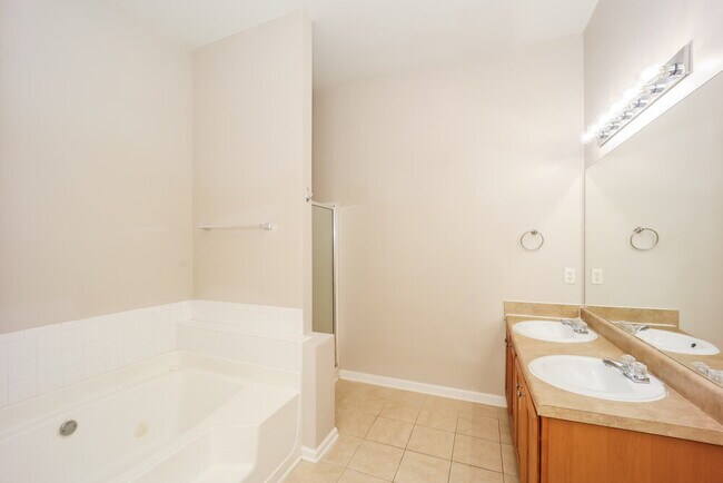 Building Photo - 107 Seabreeze Trail