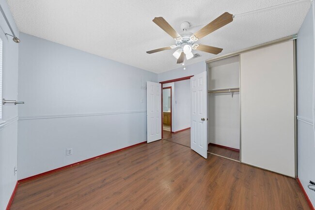 Building Photo - 7919 Wayside Trail