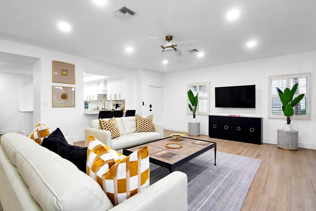 Building Photo - 201 Ryder Cup Cir S