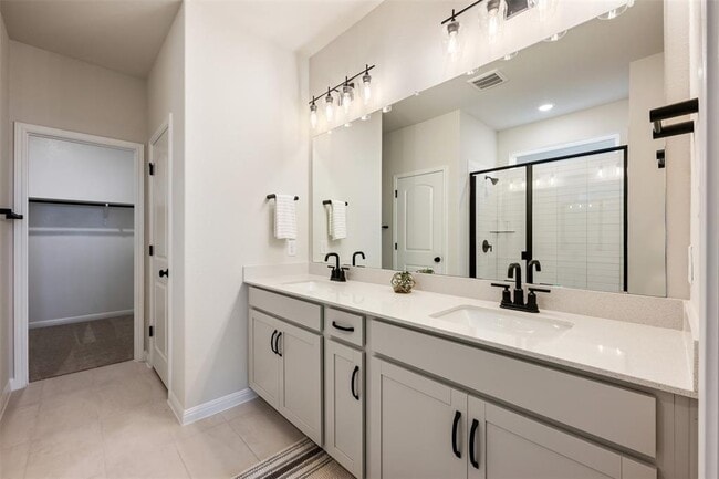 Building Photo - 283 Ranier Wy