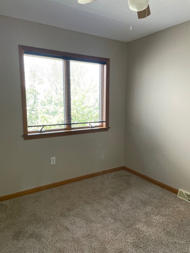 Building Photo - Waterfront! 3 Bedroom, 2 Bath Condo- Erie Village, East Syracuse