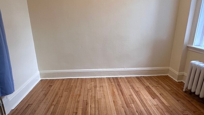 Building Photo - 40 Chester St