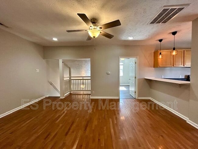 Building Photo - 1502 Lexington Ave