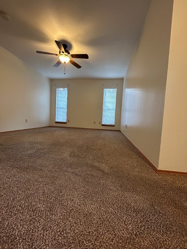 Building Photo - 13722 Oak Pebble