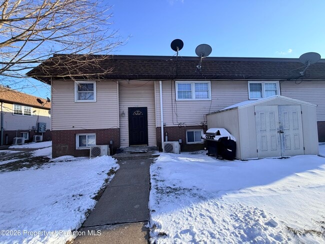 Building Photo - 1005-1015 Lincoln St