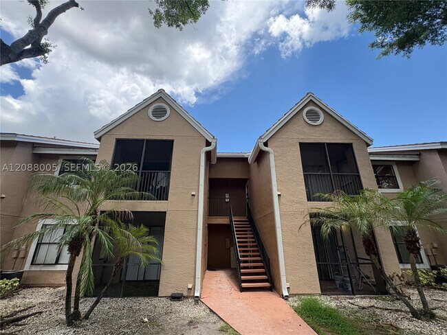 Building Photo - 15570 SW 105th Ln