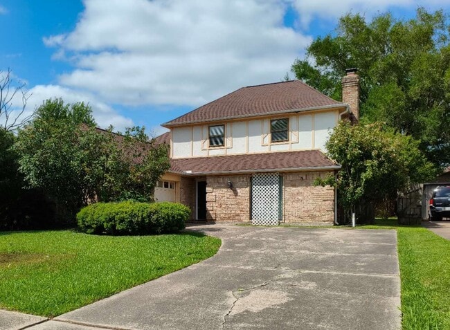 Building Photo - 15526 Rio Plaza Dr