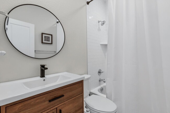 Building Photo - 3221 W Conejos Pl