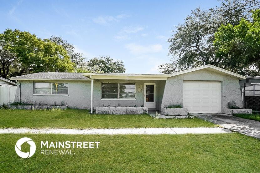 Primary Photo - 11612 Crystal Lake Dr