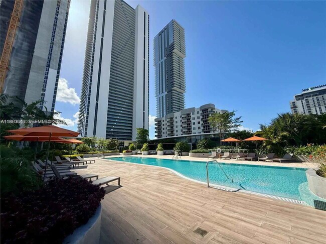 Building Photo - Northeast 24th Street, Miami, FL 33137 - 3 BR 3 BA condo