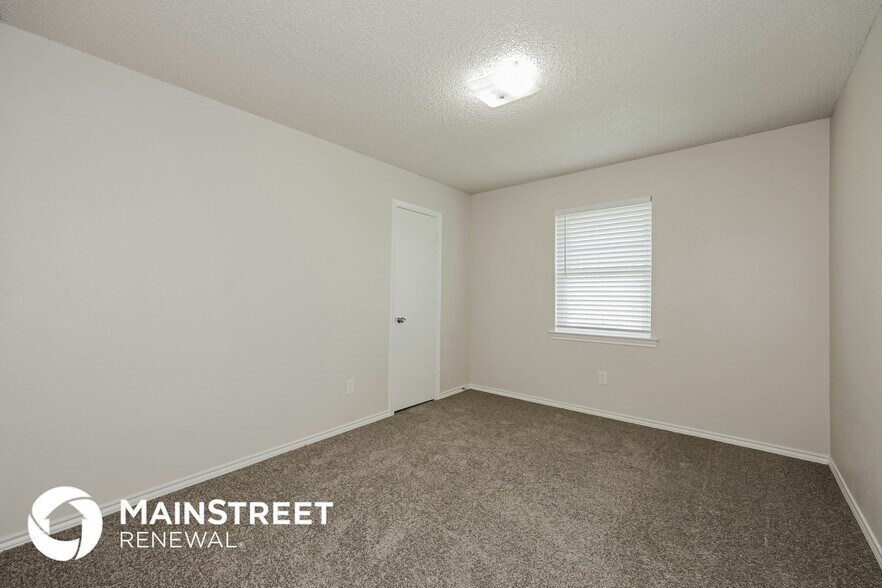 Building Photo - 620 Huntwich Dr