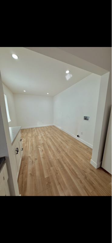 Building Photo - 4925 E San Rafael St