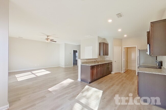 Building Photo - 14356 Open Range Dr